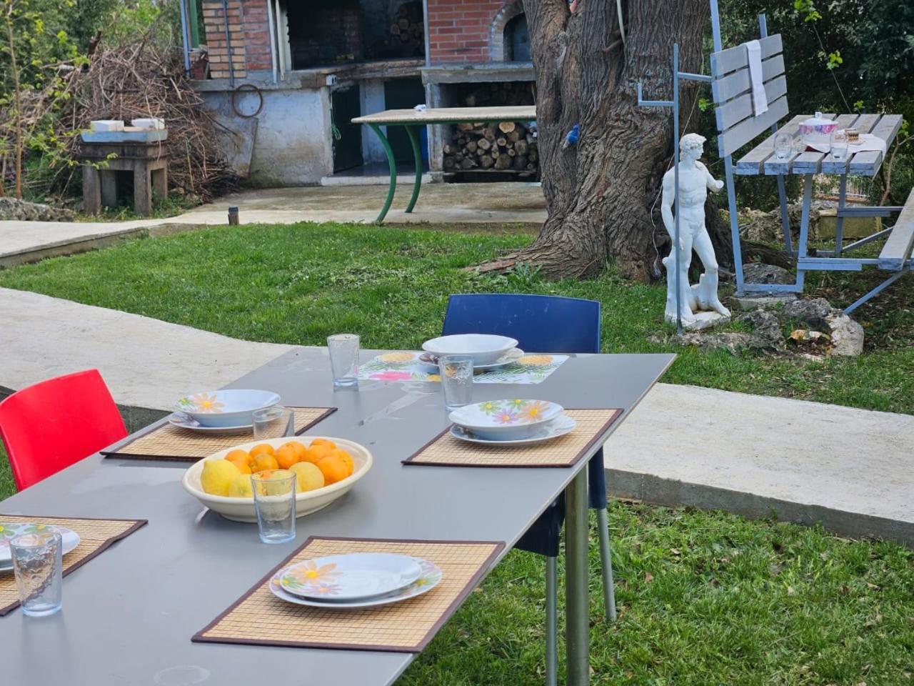 Family Beach Swimming Pool Villa Luanit Trajas Εξωτερικό φωτογραφία