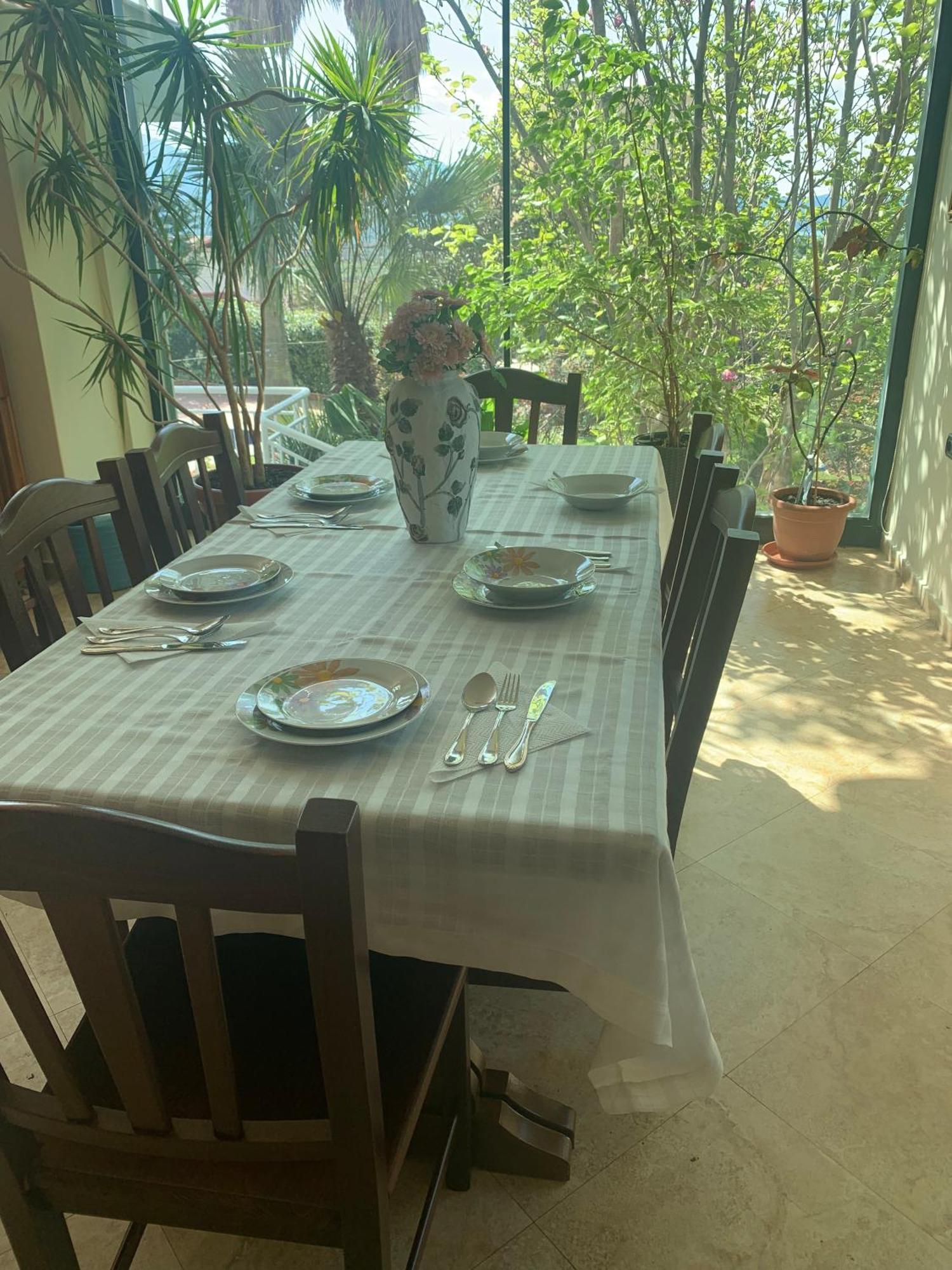 Family Beach Swimming Pool Villa Luanit Trajas Εξωτερικό φωτογραφία